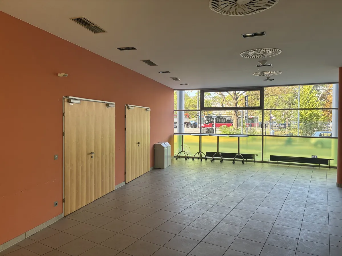 Voll ausgestattete Veranstaltungshalle zu vermieten - Ansicht 3