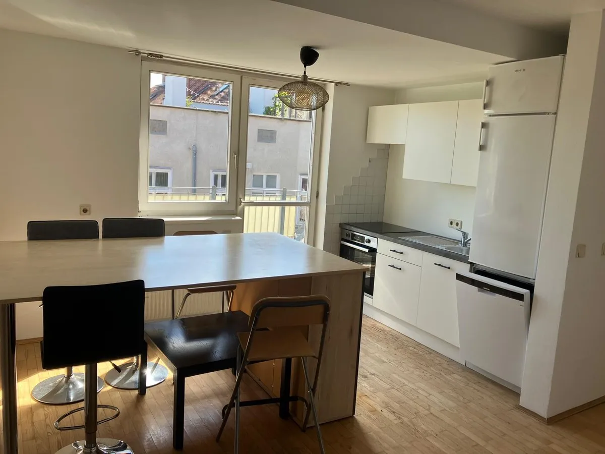 Besondere Wohnung in bester Lage | Grazer Innenstadt - Helle 3-Zimmer-Wohnung mit Balkon | WG-geeignet | Nähe Uni & Stadtpark - Ansicht 2