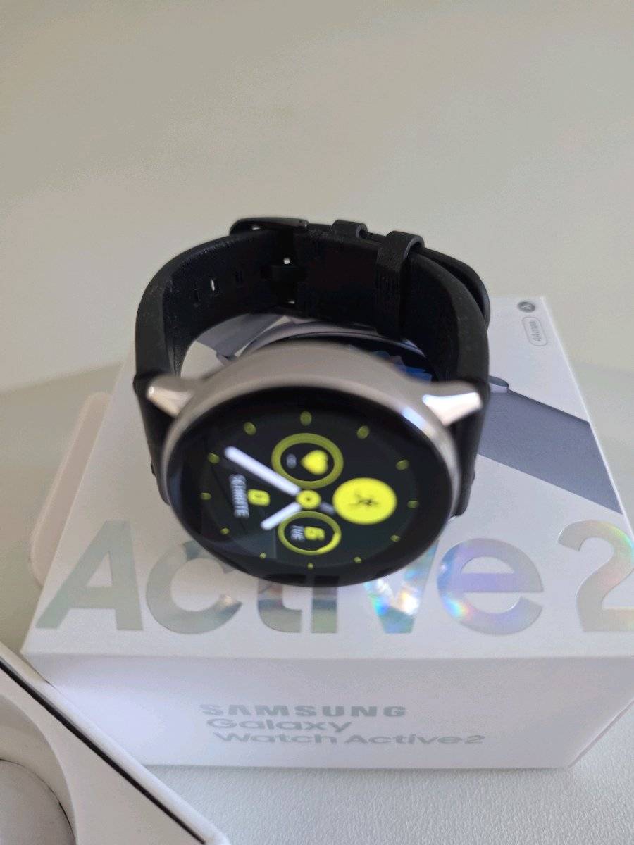Samsung Watch Active 2 SM-R820 NEU!