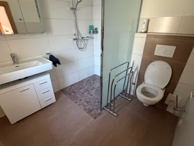 1-Zimmer-Gewerbeimmobilie mieten in Urfahr-Umgebung – 15 m², € 600 – Bild 15 von 15