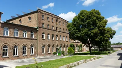 1-Zimmer-Gewerbeimmobilie mieten in Mödling – 47 m², € 491 – Bild 1 von 7