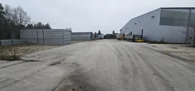 Immobilie mieten in Sankt Pölten – 1 500 m², € 2.400 – Bild 3 von 4