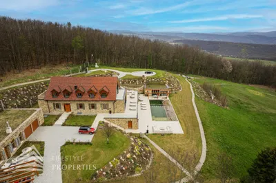 12-Zimmer-Immobilie mieten in Mödling – 838,45 m², € 29.500 – Bild 72 von 83
