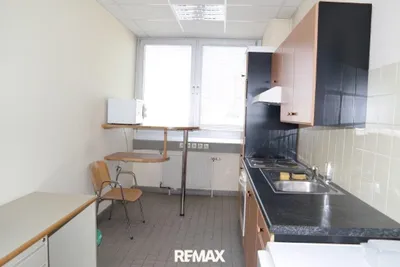 4-Zimmer-Gewerbeimmobilie mieten in Wien – 139 m², € 1.327 – Bild 3 von 5