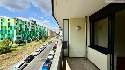 Südseitige Ausrichtung mit großem Balkon ++ Neubauwohnung ++ 3.OG!! – Bild 3