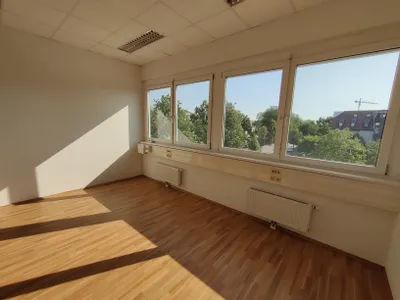 2-Zimmer-Gewerbeimmobilie mieten in Wels – 60 m², € 646 – Bild 2 von 7