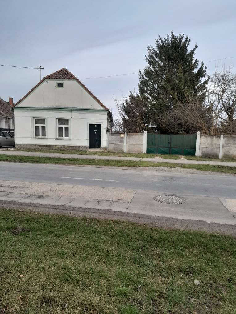 Hübsches Bauernhaus in Ungarn -10 Km von der Grenzübergang ...