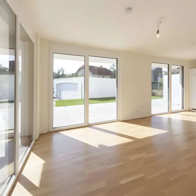 3 Zimmer Gartenwohnung für Familien in urbaner Ruhelage nahe U-Bahn – Bild 2