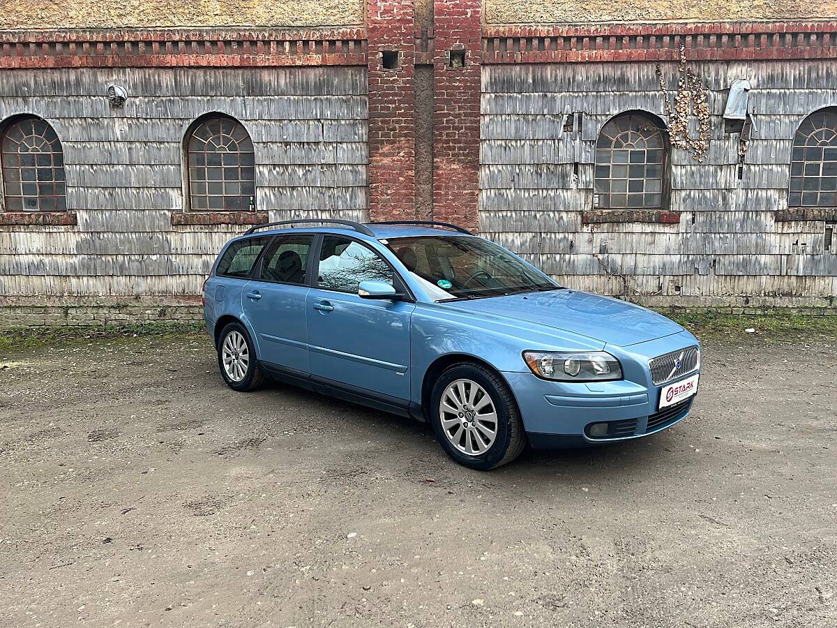 Volvo V50 2,4 Momentum Aut. Geartronic Pickerl 03/2027