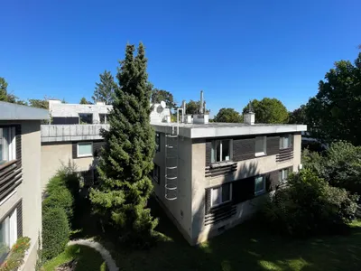 NAHE SCHÖNBRUNN: absolute Ruhelage in Hietzing - renovierte 3 Zimmer mit Grünblick – Bild 2