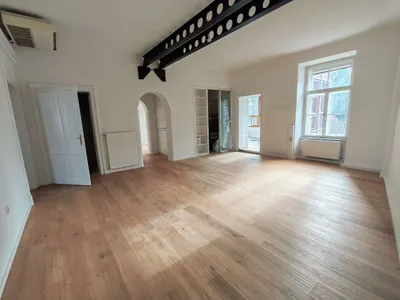 6-Zimmer-Gewerbeimmobilie mieten in Graz – 159 m², € 2.226 – Bild 1 von 6