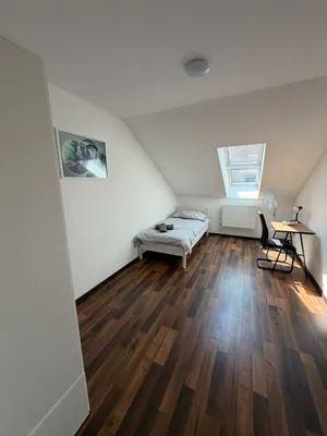 WG-Zimmer mit Dachterrasse - Waidhausenstraße 10, 1140 Wien – Bild 3
