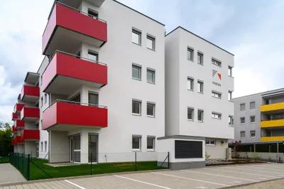 3-Zimmer-Wohnung mieten in Neunkirchen – 69 m², € 754 – Bild 2 von 3
