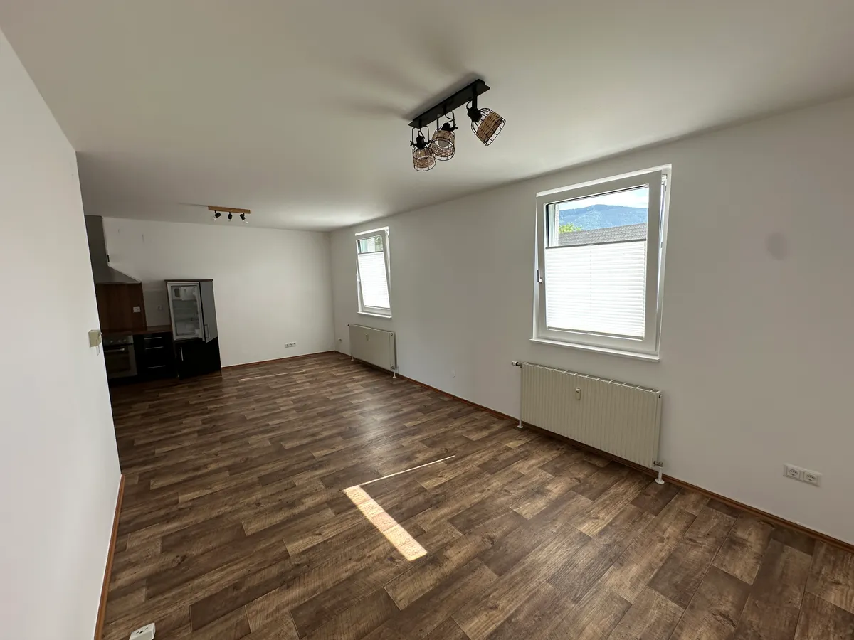 Büro-/ Geschäftsraum / Studio / Praxis / Hobbyraum / .... ca. 50m², ausreichend Parkplätze vorhanden – pohled 3