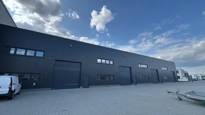Gewerbeimmobilie mieten in Baden – 248 m², € 2.750 – Bild 2 von 5