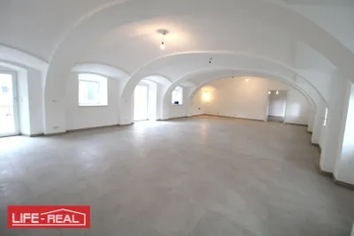 2-Zimmer-Gewerbeimmobilie mieten in Eferding – 123 m², € 833 – Bild 5 von 13