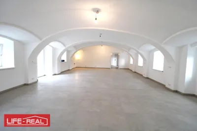 2-Zimmer-Gewerbeimmobilie mieten in Eferding – 123 m², € 833 – Bild 6 von 13