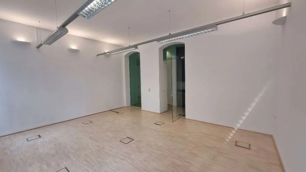 Eisenhof - Loftbüro im Backsteinbau - Ansicht 2