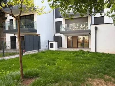 Sommerfeeling pur in Ihrer privaten Grünoase! 2 Zimmer Gartenwohnung