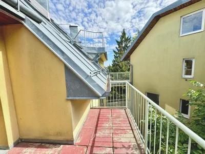 BALKONTRAUM | OPTIMAL AUFGETEILTE 2 ZIMMER | TOP-GRÜN-RUHELAGE – Bild 3