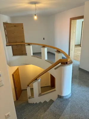 6-Zimmer-Immobilie mieten in Braunau am Inn – 200 m², € 2.200 – Bild 14 von 18
