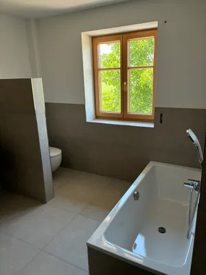 6-Zimmer-Immobilie mieten in Braunau am Inn – 200 m², € 2.200 – Bild 12 von 18