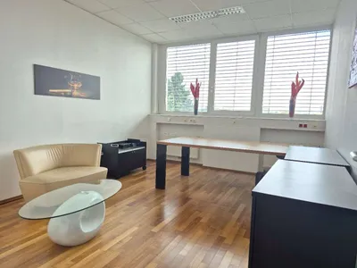7-Zimmer-Gewerbeimmobilie mieten in Graz – 185 m², € 11 – Bild 2 von 28