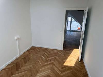 Linzer Str. 250 - Dachgeschoßwohnung mit Terrasse – Bild 3