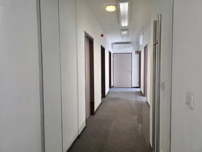 3-Zimmer-Gewerbeimmobilie mieten in Korneuburg – 102 m², € 1.125