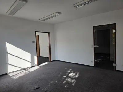 3-Zimmer-Gewerbeimmobilie mieten in Korneuburg – 102 m², € 1.125 – Bild 3 von 7