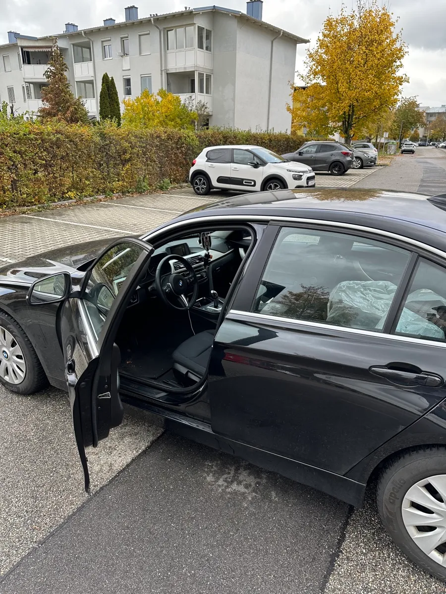 BMW 3 Series 2013 photo 3