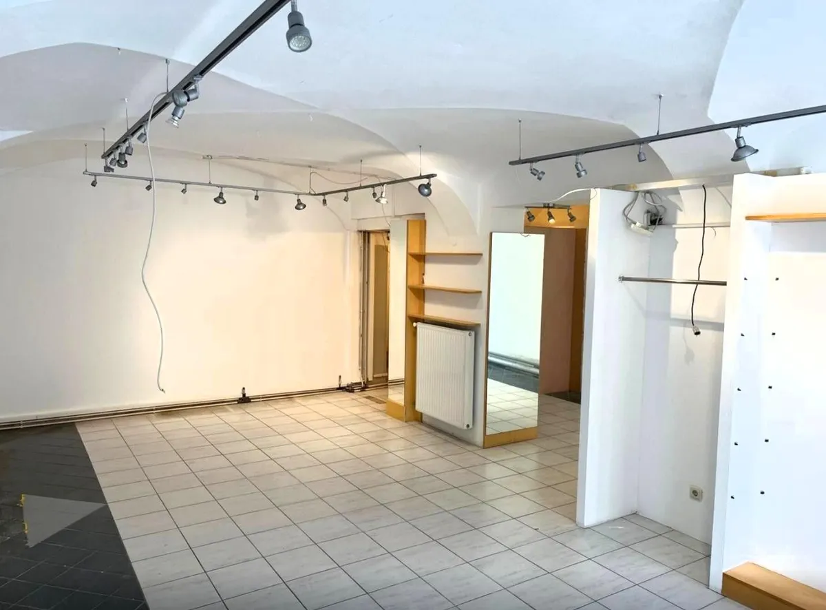 Geschäftsfläche Kaiser-Josef-Platz "Mitte" - ab 1.11.2026 verfügbar!, Wels
