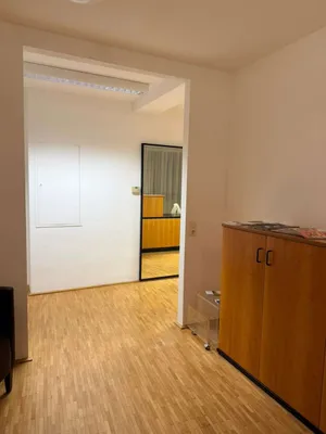 3-Zimmer-Gewerbeimmobilie mieten in Salzburg Stadt – 20 m², € 900 – Bild 4 von 6