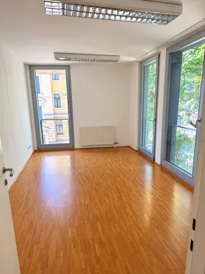3-Zimmer-Gewerbeimmobilie mieten in Salzburg Stadt – 20 m², € 900