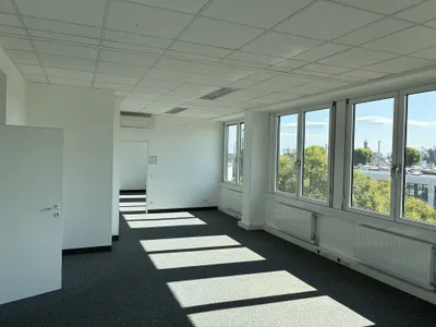 Gewerbeimmobilie mieten in Bruck an der Leitha – 345 m², € 4.464 – Bild 4 von 12