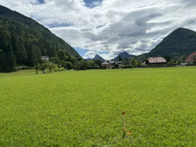 Grundstück kaufen in Gmunden – 612 m², € 97.920 – Bild 1 von 2