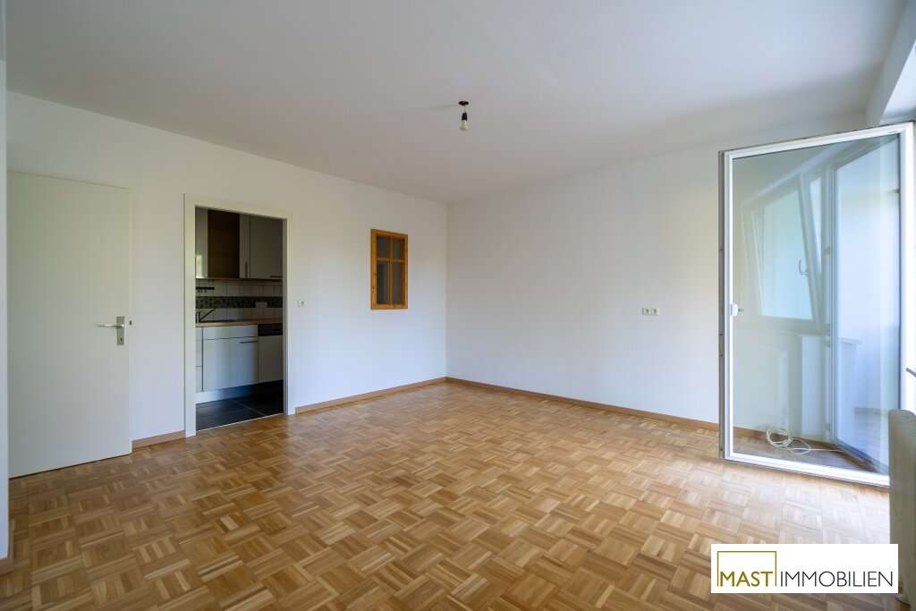 Gemütliche 2-Raum Wohnung mit newest Parkettboden und Balkon zum Wohlfühlen.