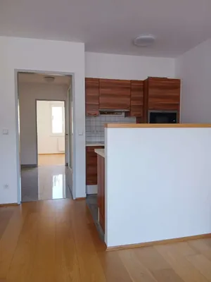 Perfekt geschnittene 2 Zimmer Wohnung – Bild 3
