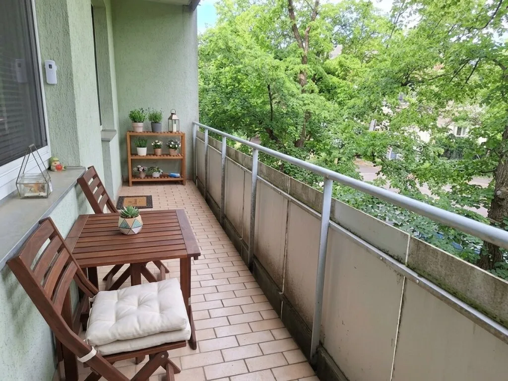 Schöne 2-Zimmer-Wohnung mit Loggia – pohled 2