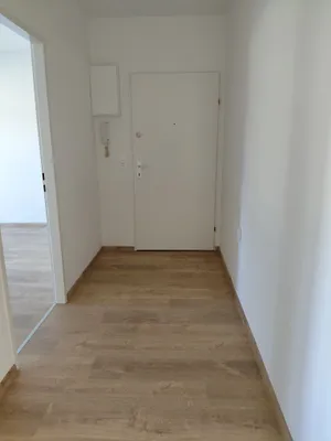 2-Zimmer-Wohnung mieten in Neunkirchen – 70 m², € 600 – Bild 2 von 13