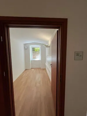 13-Zimmer-Immobilie mieten in Wien – 232 m², € 3.177 – Bild 56 von 60