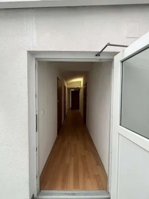 13-Zimmer-Immobilie mieten in Wien – 232 m², € 3.177 – Bild 40 von 60