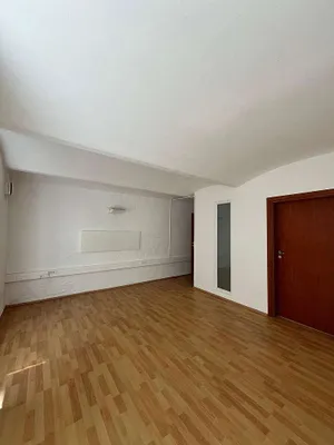 13-Zimmer-Immobilie mieten in Wien – 232 m², € 3.177 – Bild 54 von 60