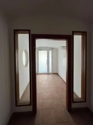 13-Zimmer-Immobilie mieten in Wien – 232 m², € 3.177