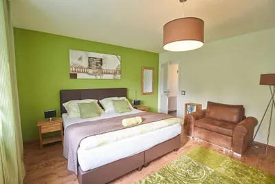 Gewerbeimmobilie kaufen in Neunkirchen – 220 m², € 474.999 – Bild 1 von 18
