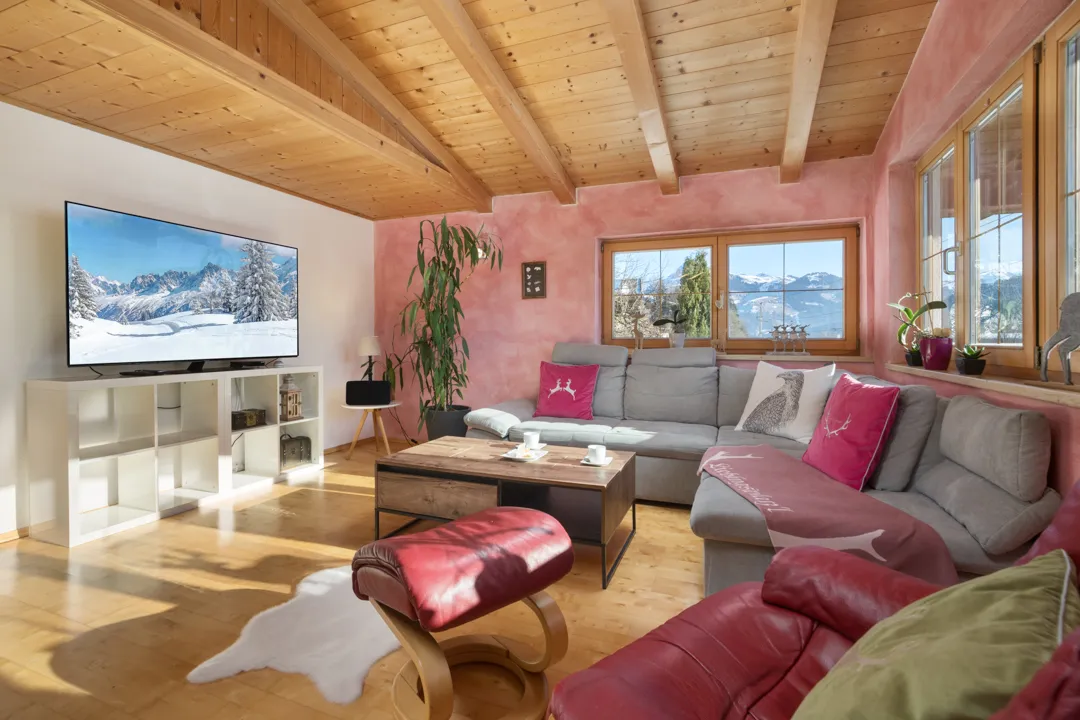 Helle und gepflegte 90 m² Wohnung zu vermieten – pohled 2