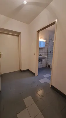 10-Zimmer-Gewerbeimmobilie mieten in Bruck an der Leitha – 188 m², € 700 – Bild 5 von 18