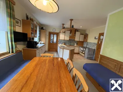 9-Zimmer-Haus kaufen in Braunau am Inn – 251,8 m², € 790.000 – Bild 5 von 12
