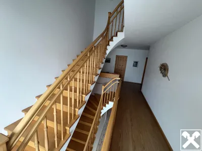 9-Zimmer-Haus kaufen in Braunau am Inn – 251,8 m², € 790.000 – Bild 10 von 12