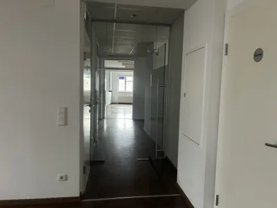 Gewerbeimmobilie mieten in Wien – 324 m², € 18 – Bild 3 von 12